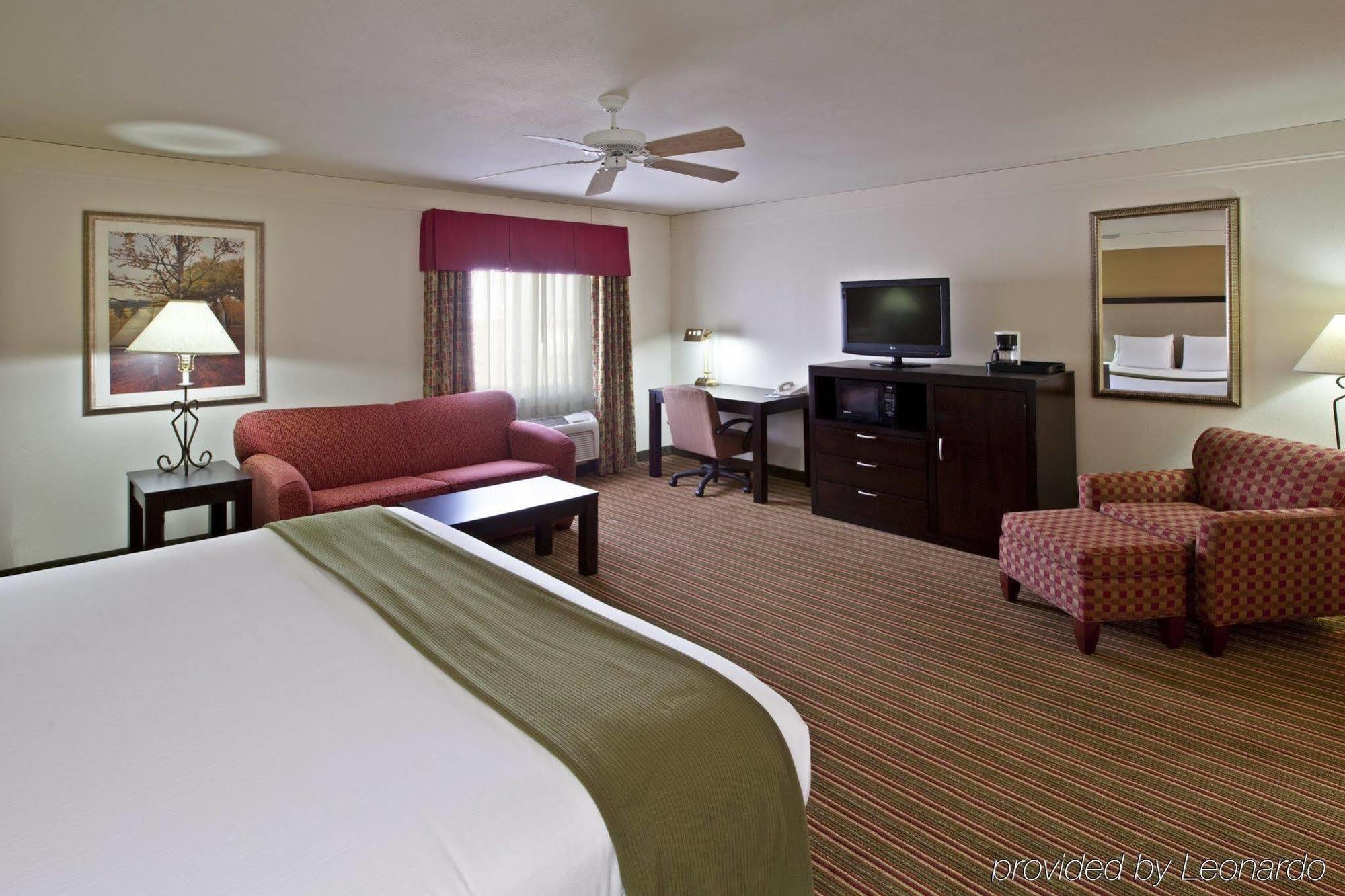 Baymont By Wyndham Litchfield Hotell Eksteriør bilde